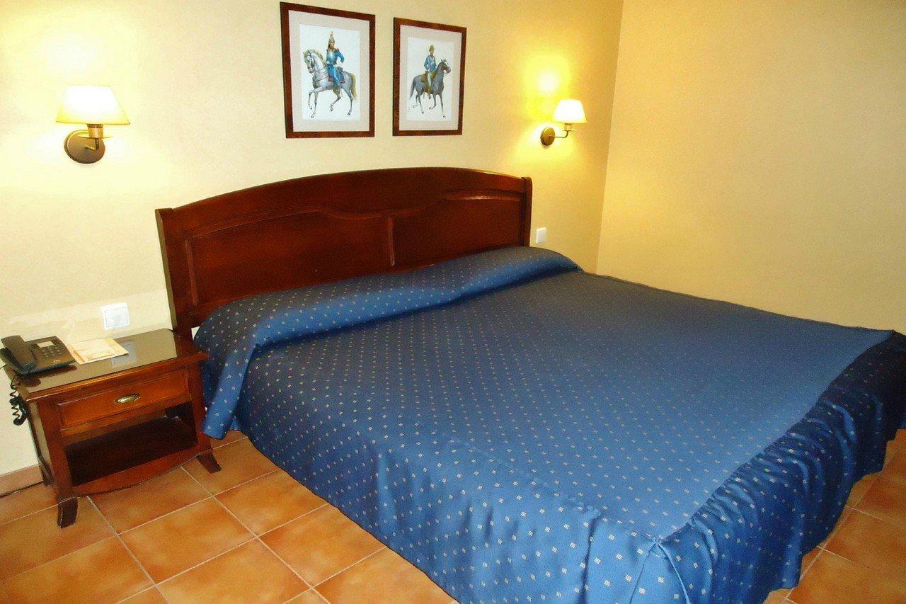 Hospedium Hotel Los Lanceros San Lorenzo de El Escorial Kültér fotó