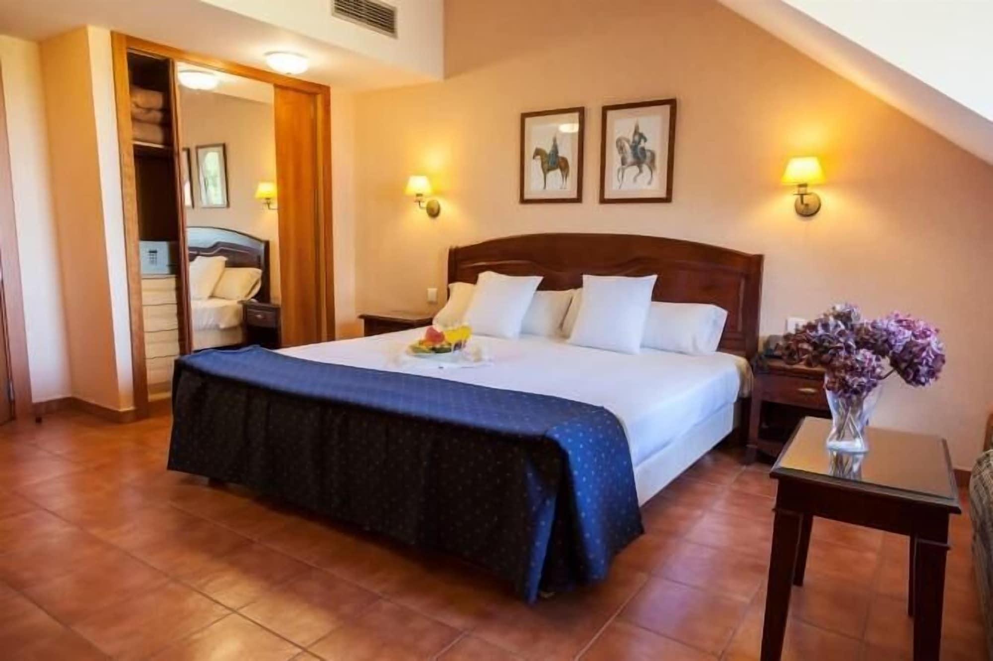 Hospedium Hotel Los Lanceros San Lorenzo de El Escorial Kültér fotó